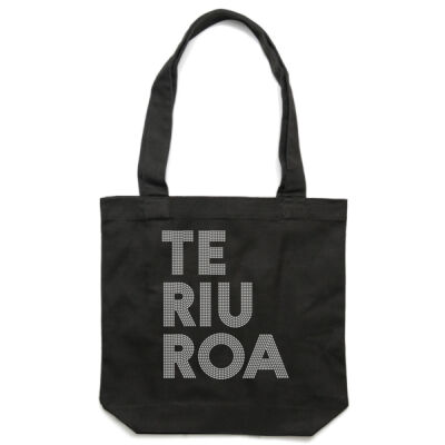 te riu roa tote (black) Thumbnail